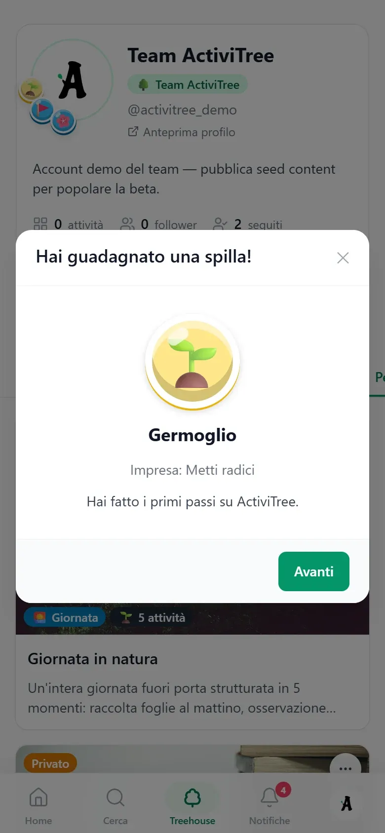Il messaggio "Hai guadagnato una spilla!" con la spilla Radici, che compare anche sulla foto profilo. Vista da telefono.